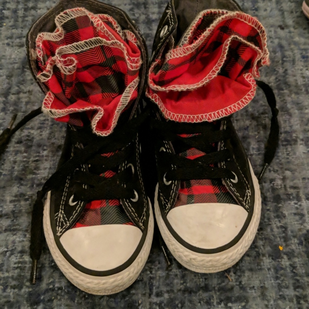 Converse - Picture 2 of 7